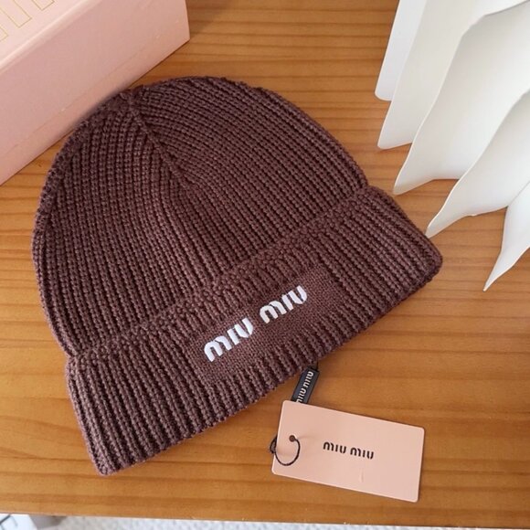 Miu Miu Knit Logo Slouchy Beanie - Picture 1 of 6